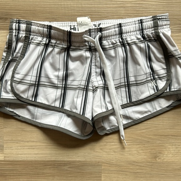 Set of 2 Beach Shorts - Hurley and Australian Brand - Size Small - Picture 5 of 8
